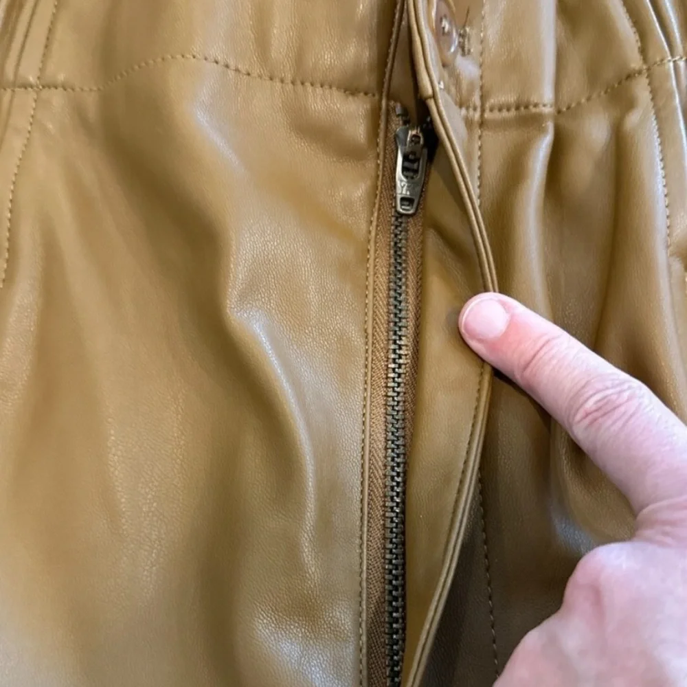 Madewell Women's Vegan Leather Paperbag Pants Size 12 Camel Tan Pull On - Picture 4 of 12